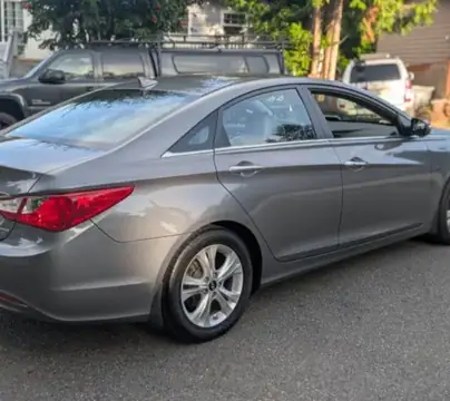 Murano's Mobile Auto Detailing/Everett ,WA photo 2