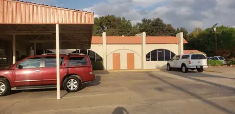 Valley Mills Car Wash in Waco, TX