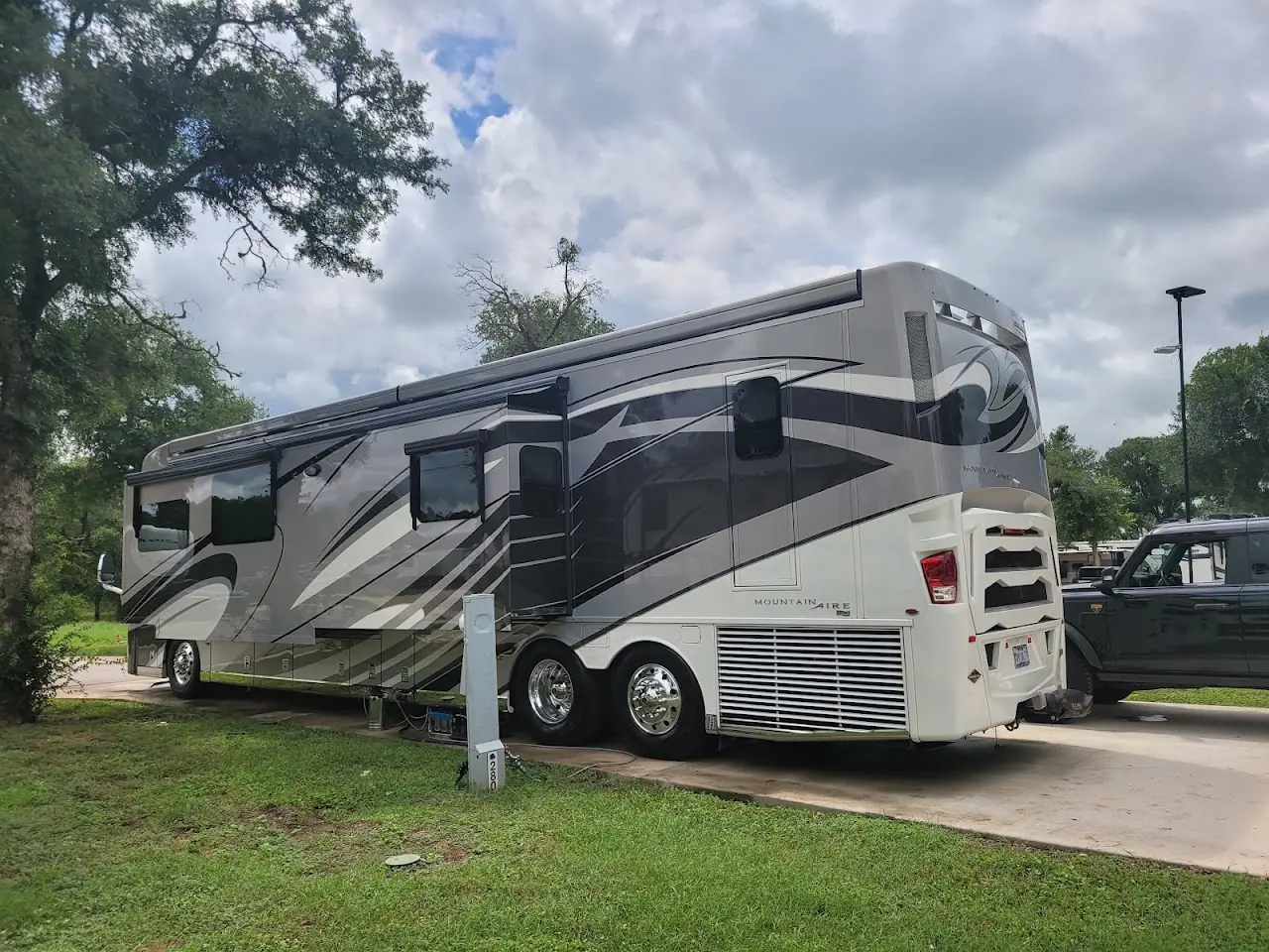 Hill Country Shine Mobile RV Detailing, RV detailing in Canyon Lake