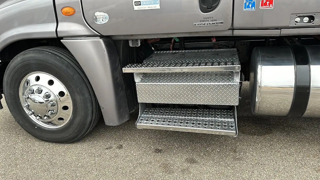 Royal Polishing & Detailing, RV detailing in St Peter