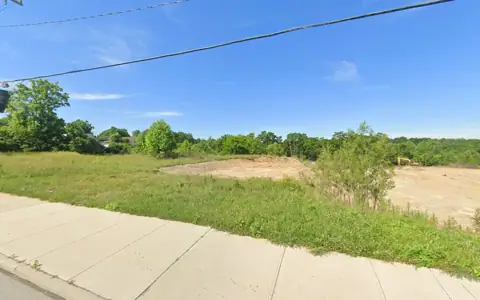 Hayes detailing photo 2