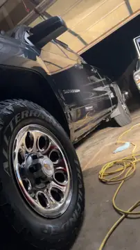 Emilys detailing photo 3