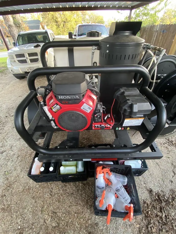 Rinse & Repeat Mobile Pressure Washer Detail + Lawn Care, RV detailing in Brownwood